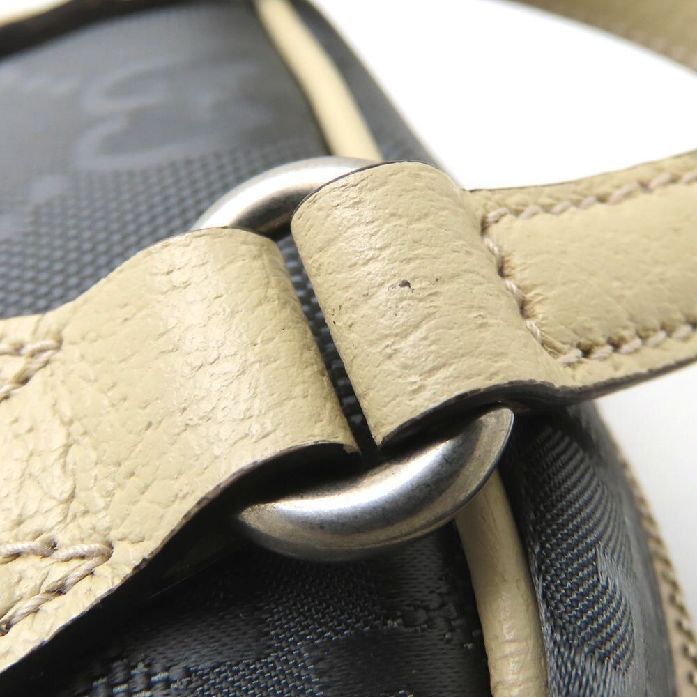 GUCCI Cream Leather Shoulder Bag - Picture 4 of 10